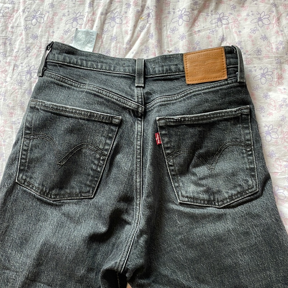 Levi’s rib cage straight leg black jeans - Picture 3 of 3